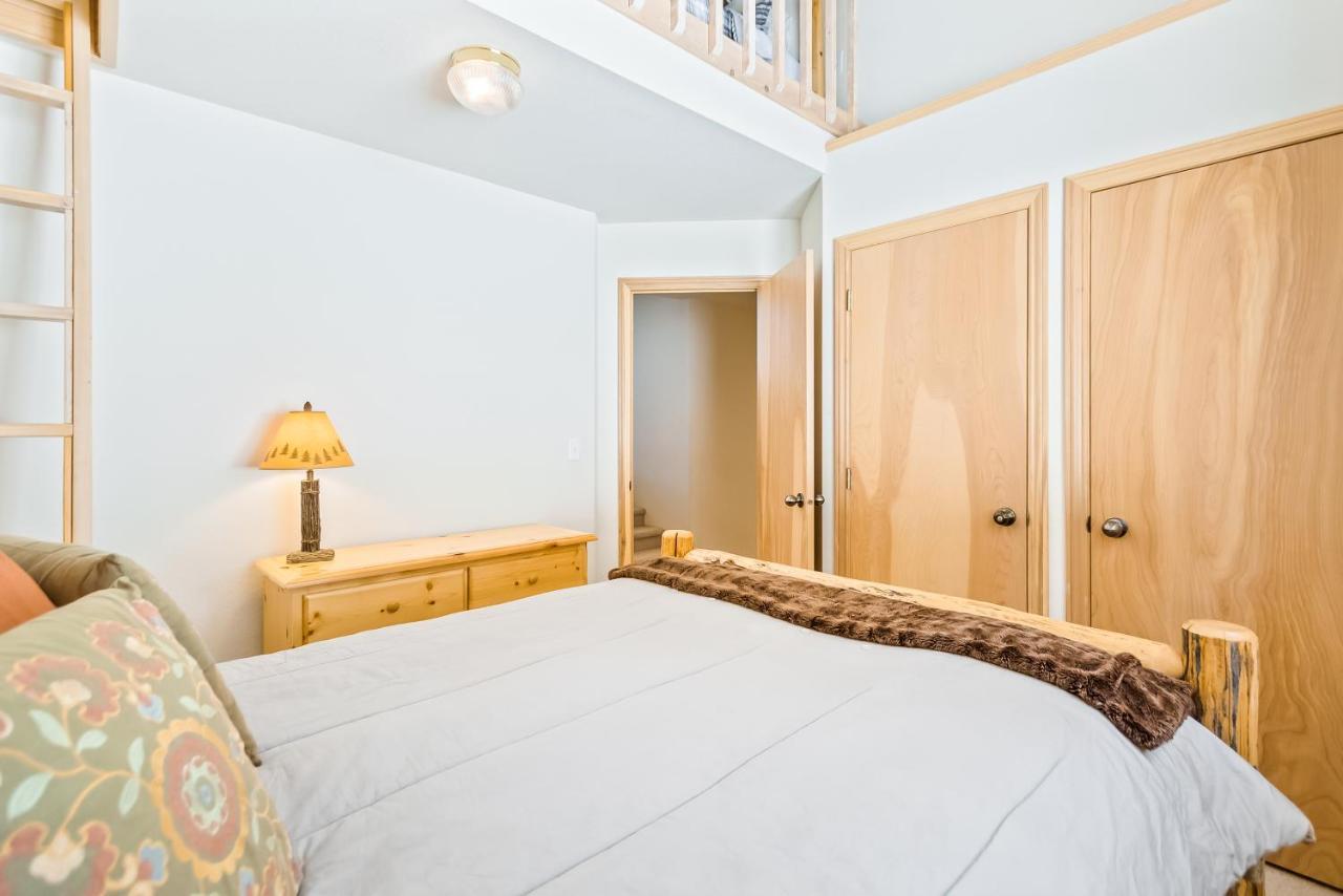 Schweitzer Ullr Retreat Villa Sandpoint Buitenkant foto